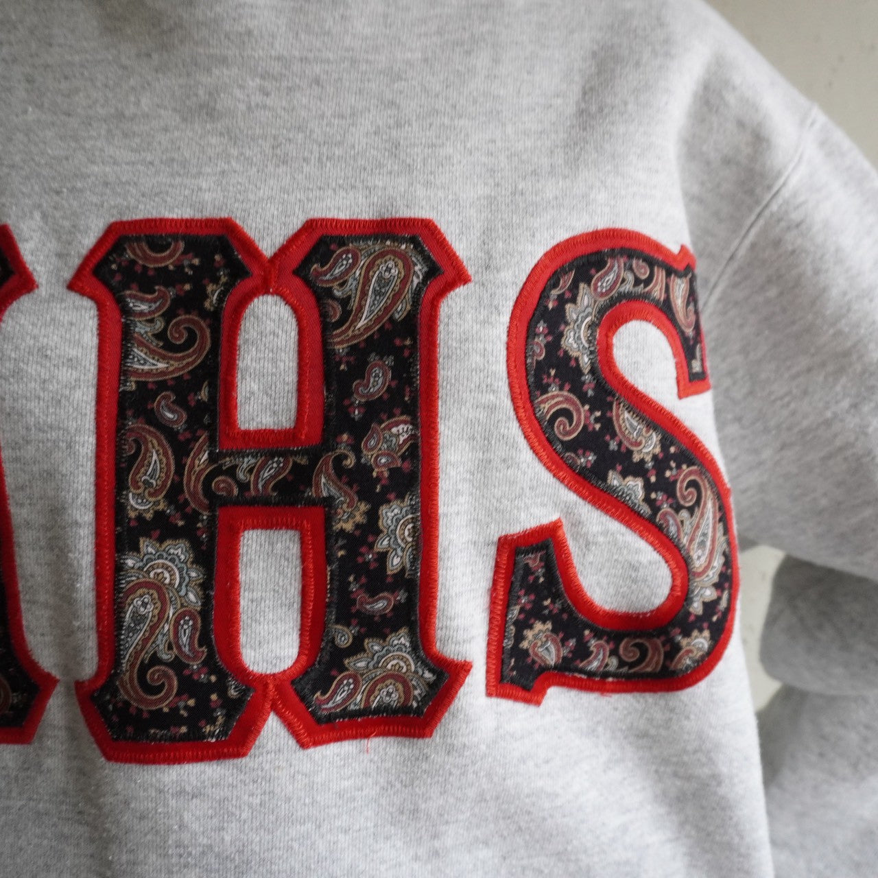 90s Embroidery Sweater Made in USA