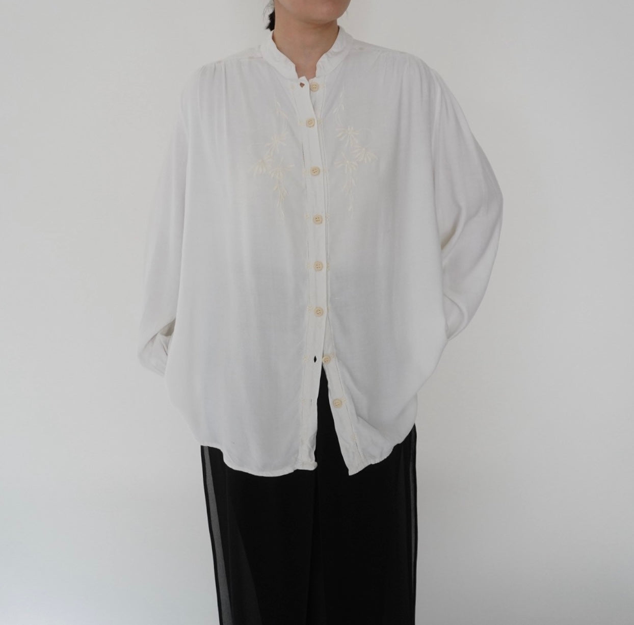 90s Embroidery Rayon Shirt