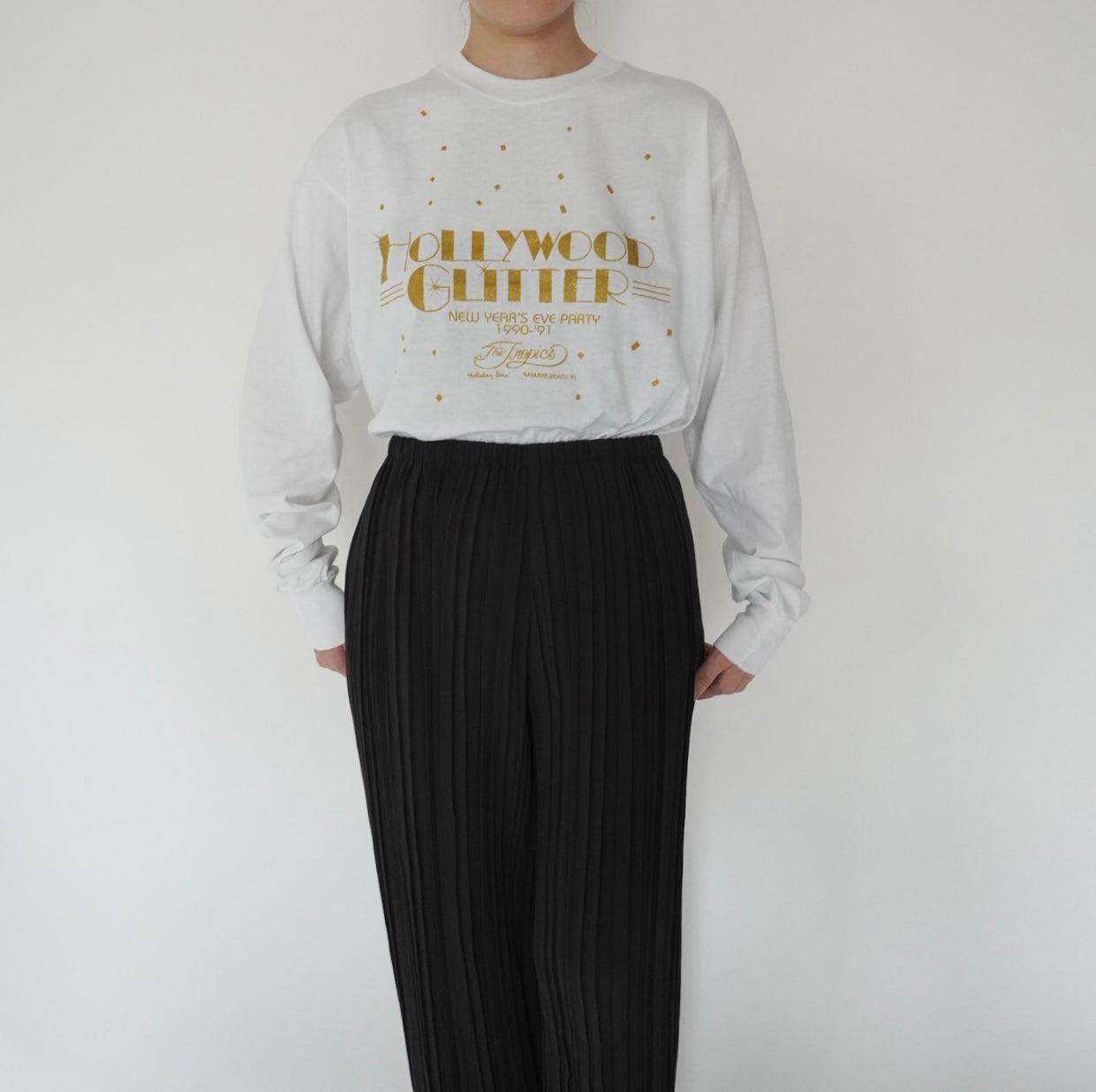 90s Printed Long Sleeves  T-shirt Made in USA