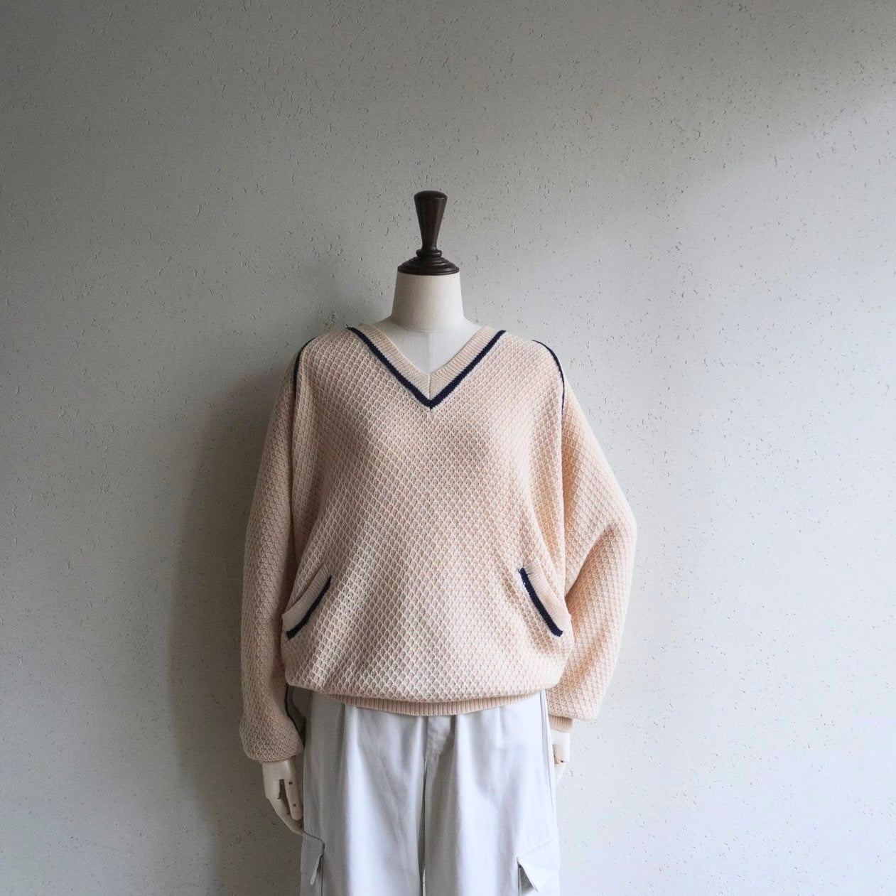 80s Line Design Knit Top