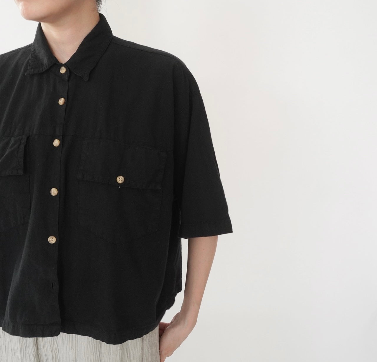 90s Black Shirt