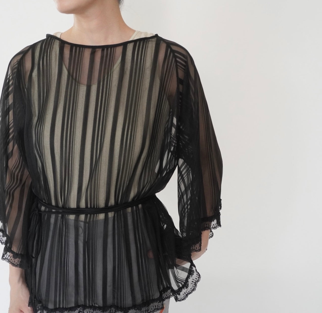 90s Sheer Lace Design Blouse