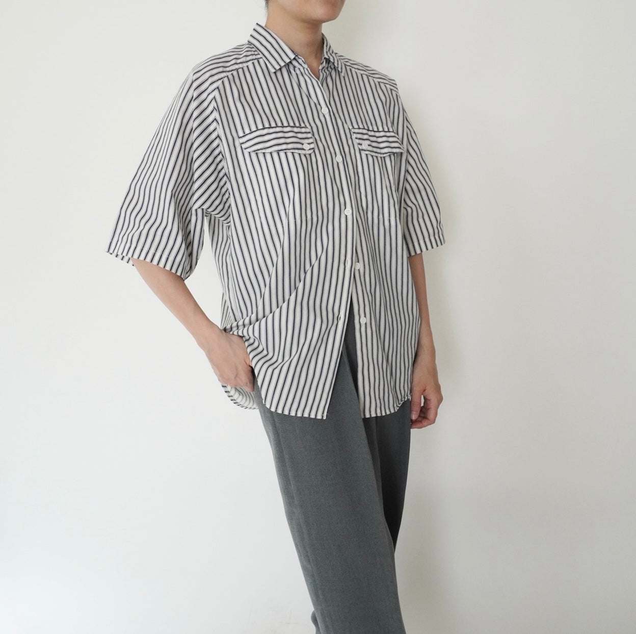 90s Striped Design Shirt