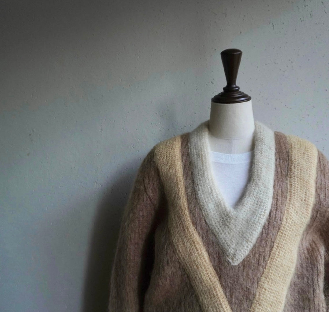 70s V Neck  Mohair Knit