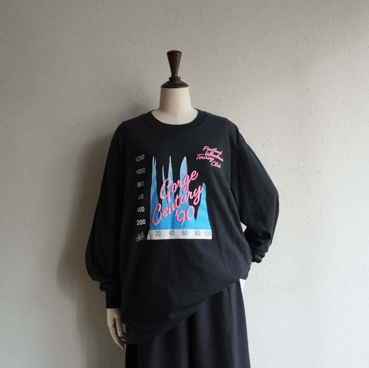 90s Long Sleeves Printed T-shirt Made in USA