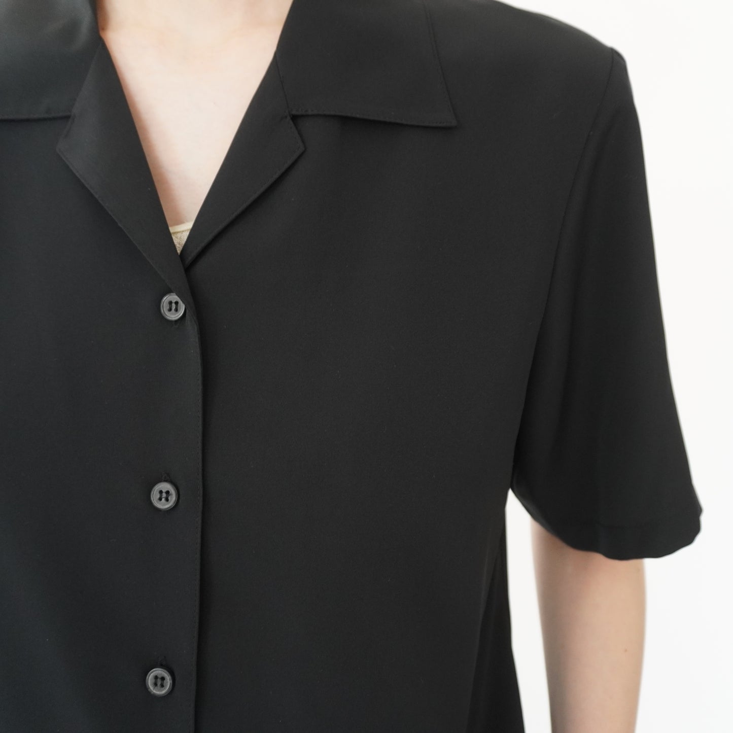 90s Black Shirt