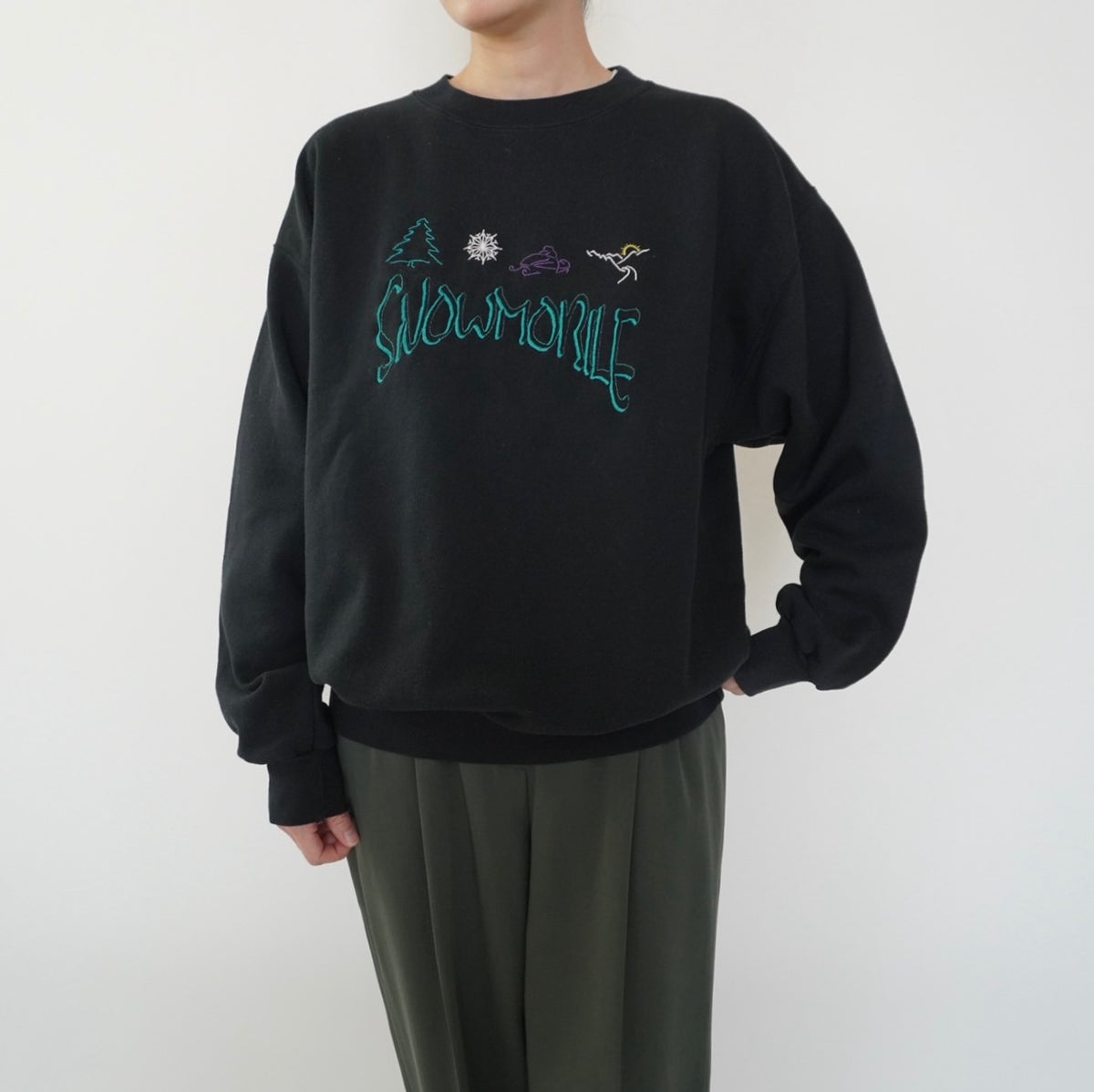 90s Embroidery Sweater Made in USA