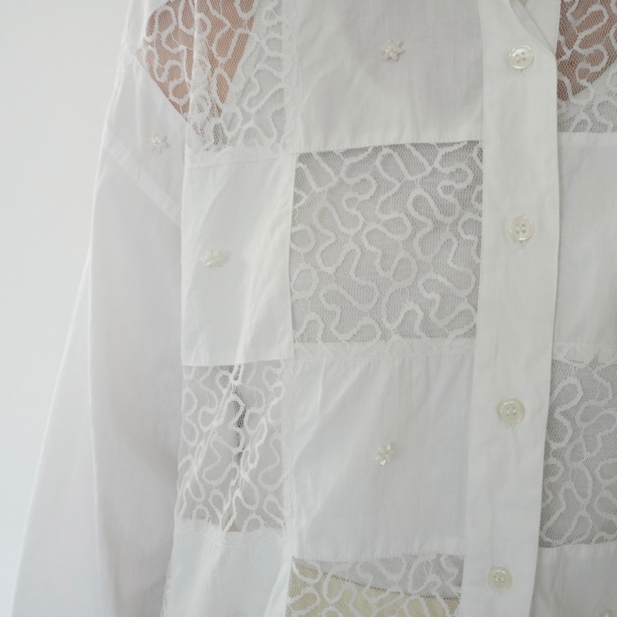90s Lace Design Shirt