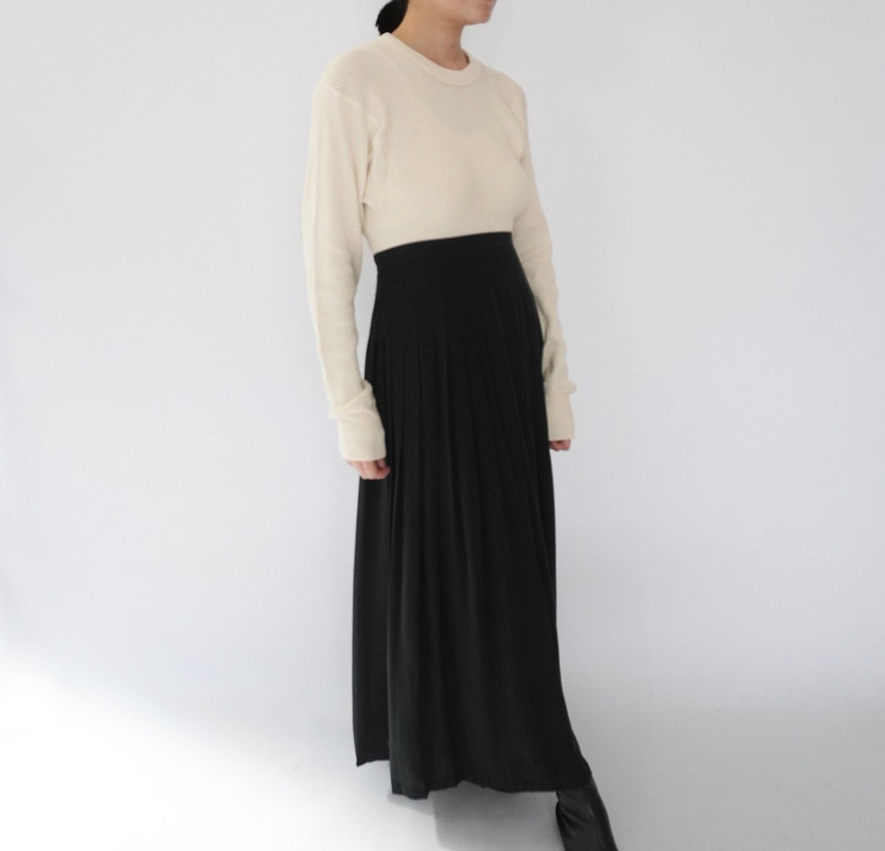 90s "Saks Fifth Avenue" Silk Pleats Skirt