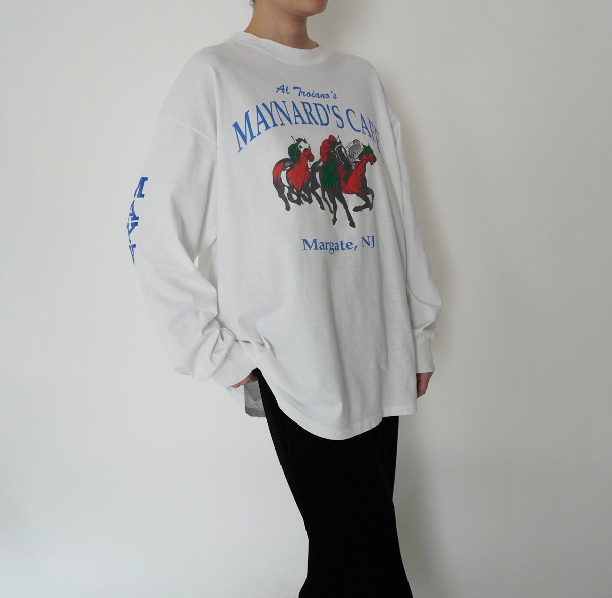 90s Long Sleeves Printed T-shirt Made in USA