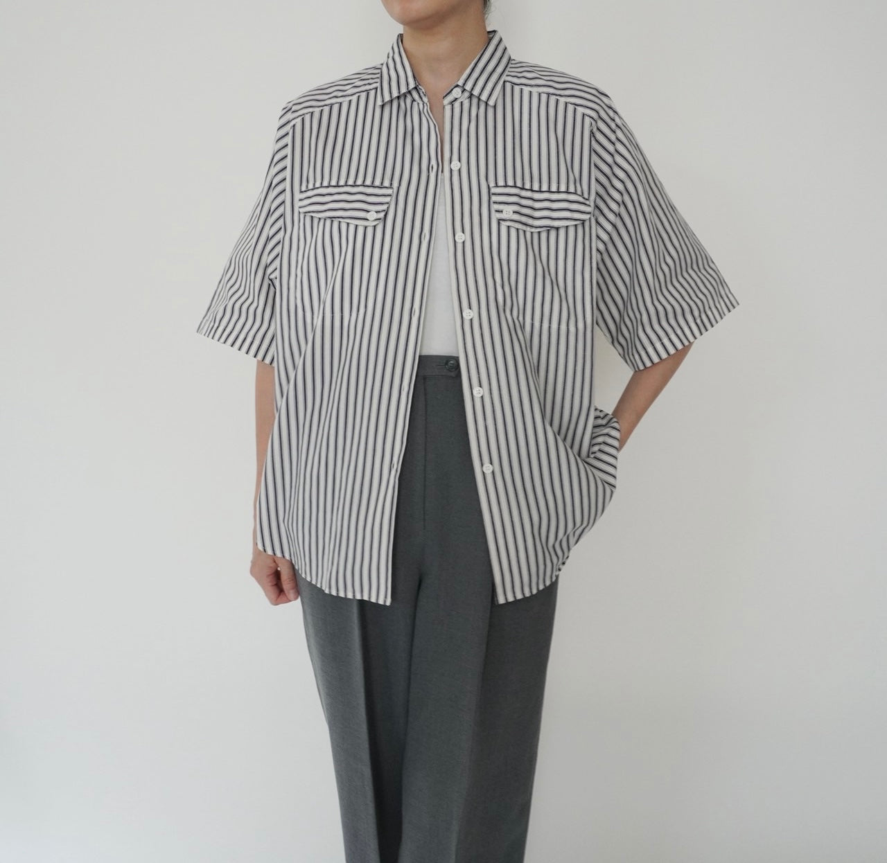90s Striped Design Shirt