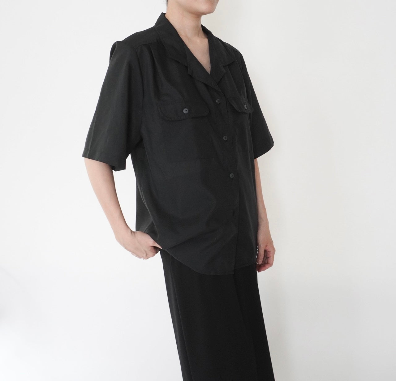 90s Black Shirt