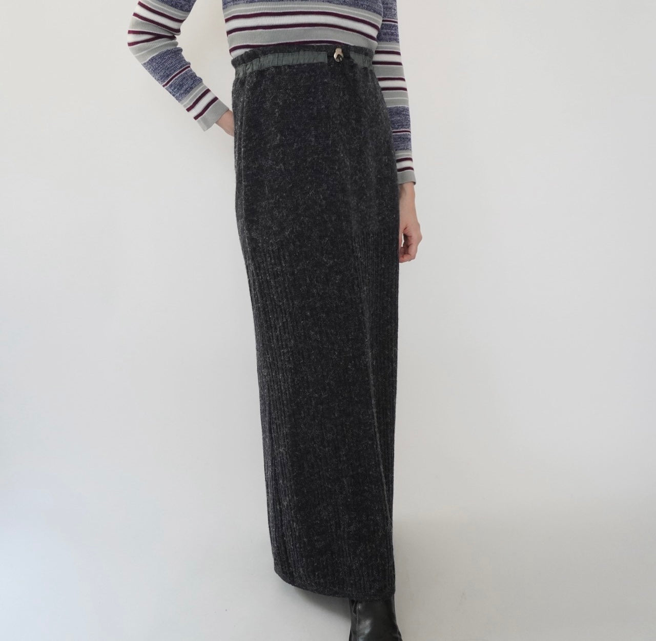 90s EURO Ribbed Knit Maxi Skirt