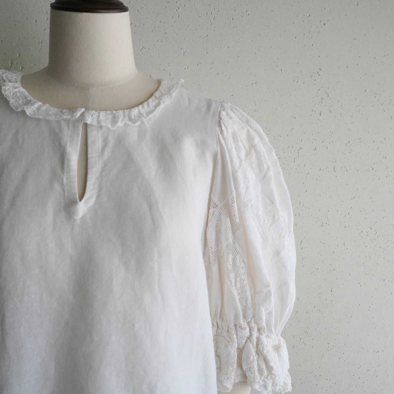 90s EURO Lace Blouse