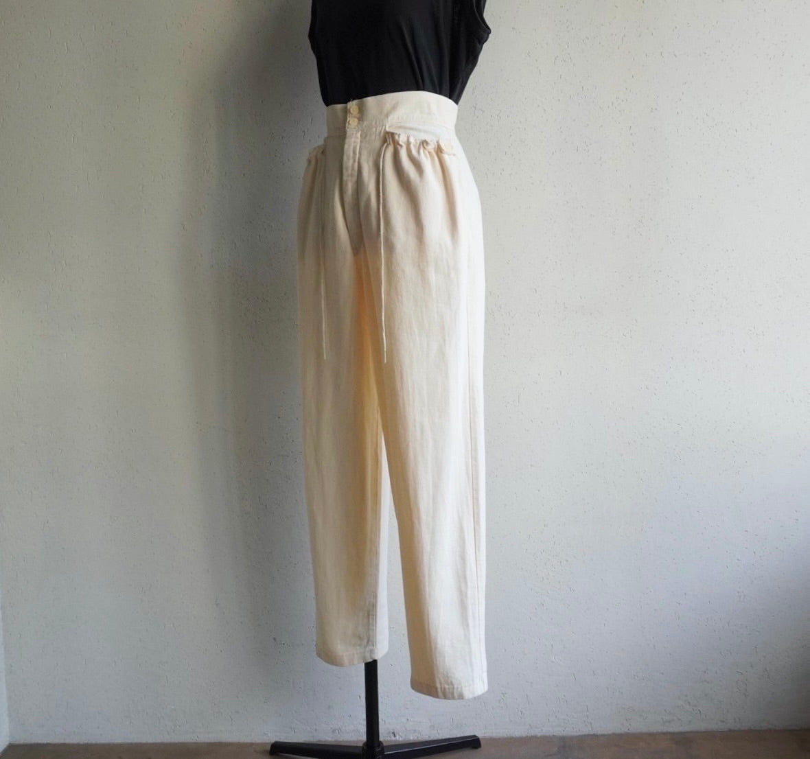 80s  High Waisted Design  Pants