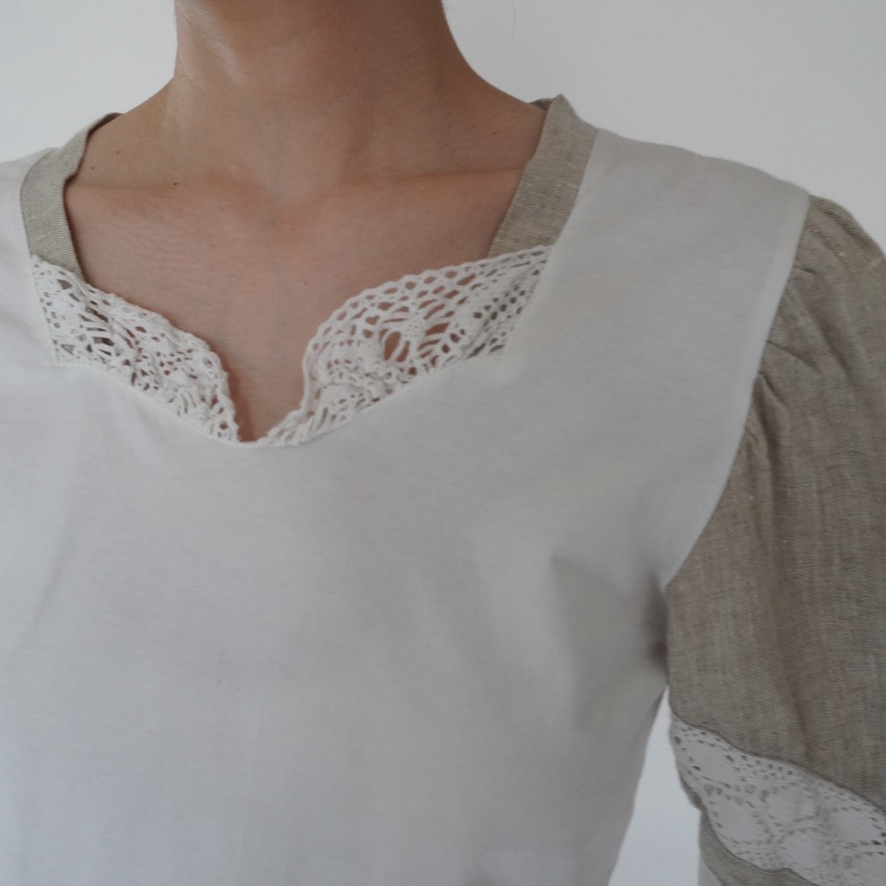 90s EURO Lace Design Top