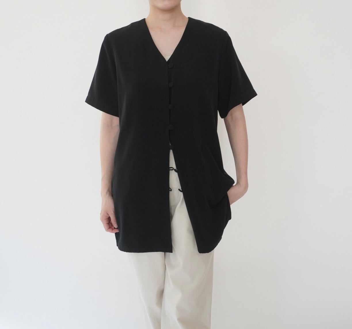 90s Black Design Shirt
