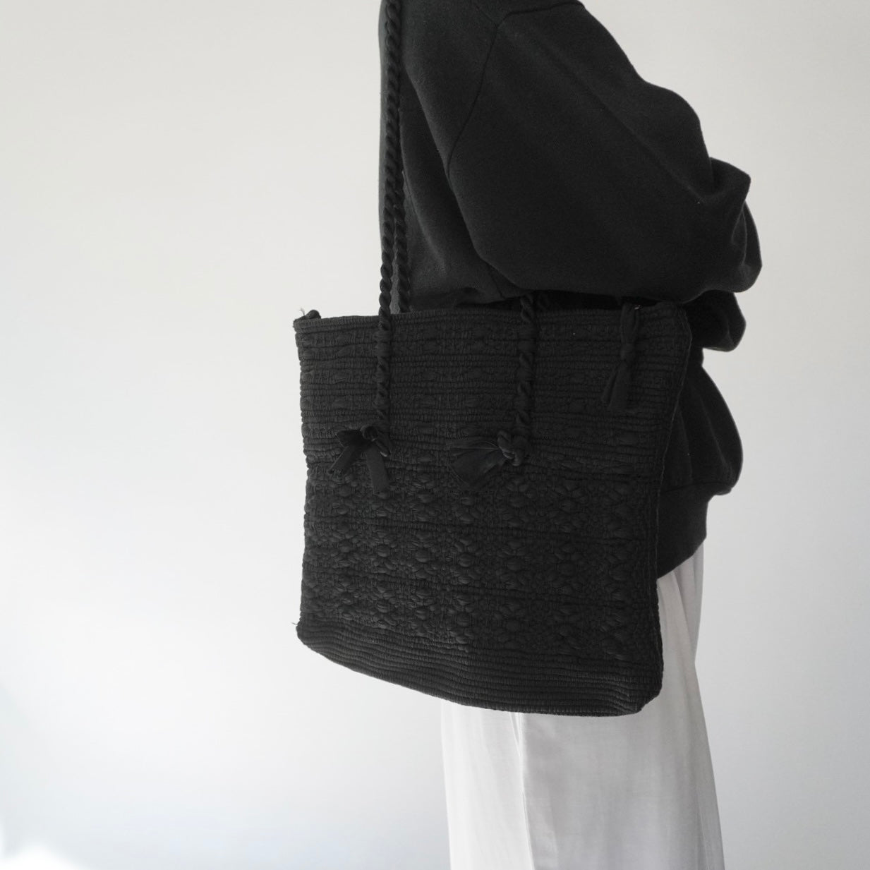 40s Woven Black Bag