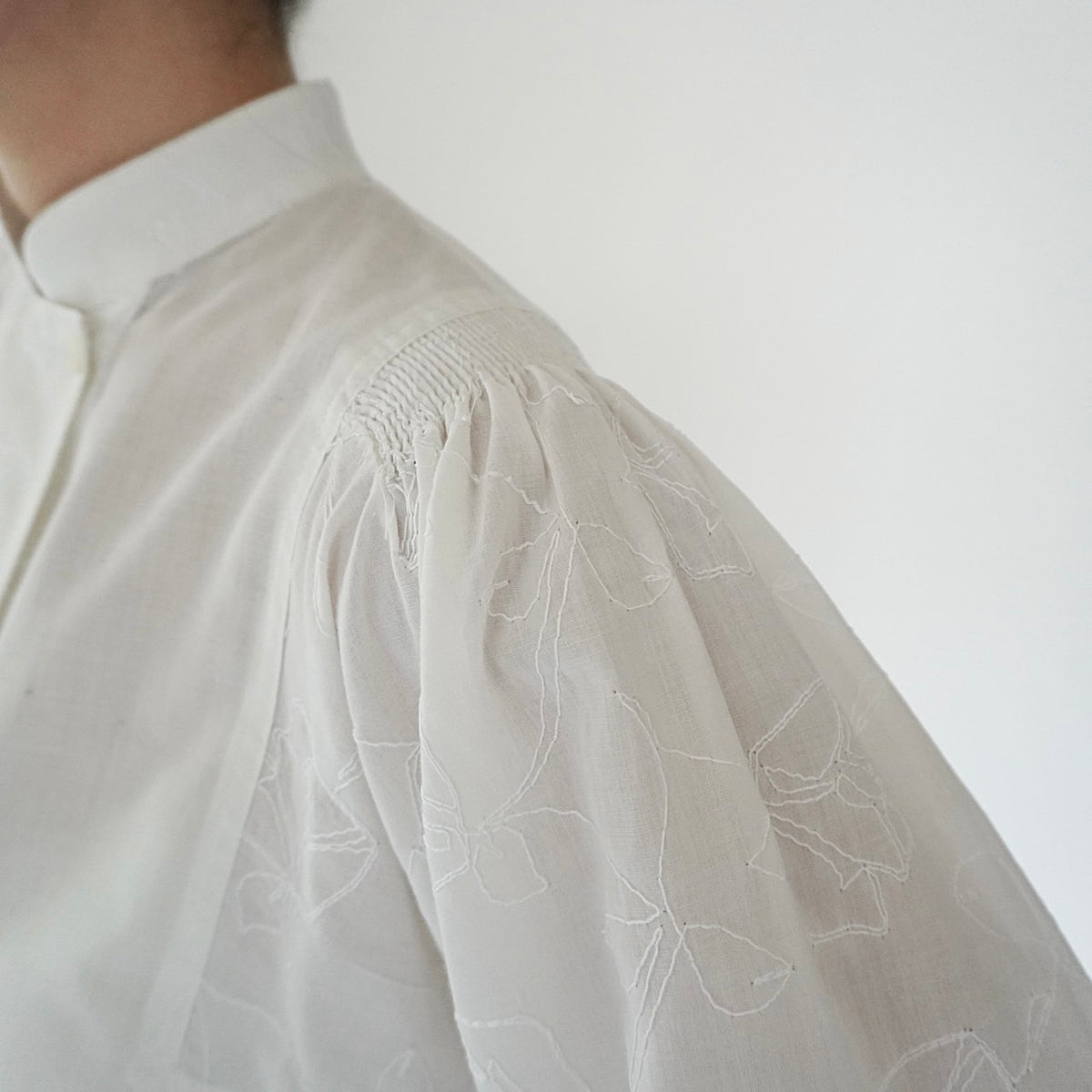 80s Embroidery Blouse
