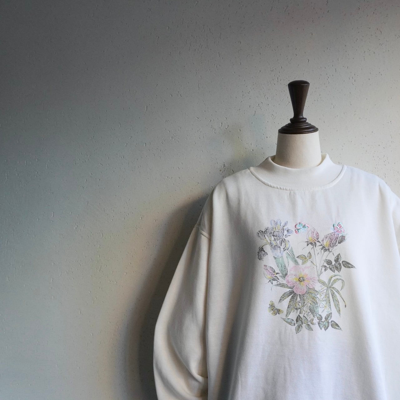 90s Printed Embroidery Sweater