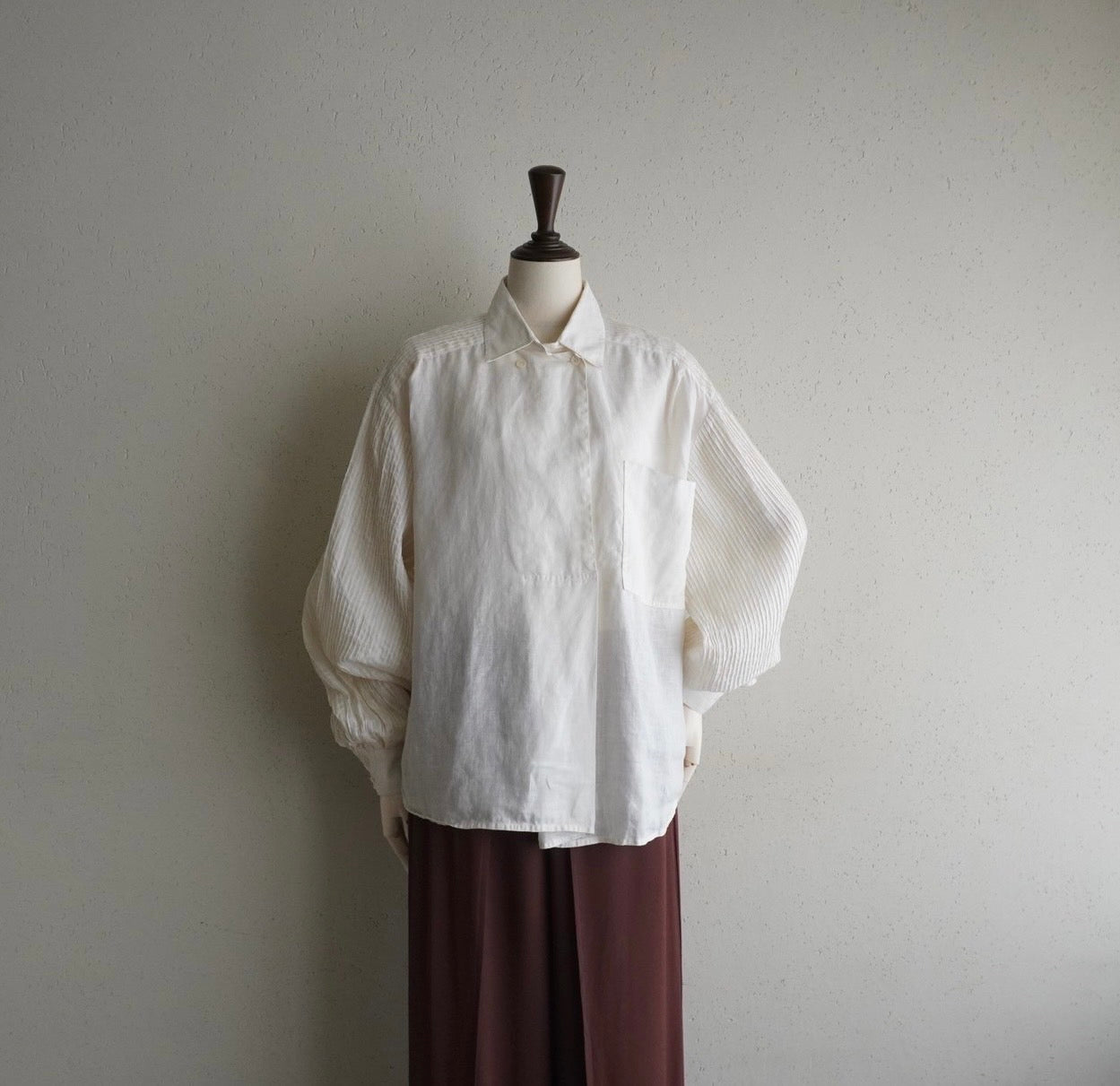 90s Pleated Pullover Shirt