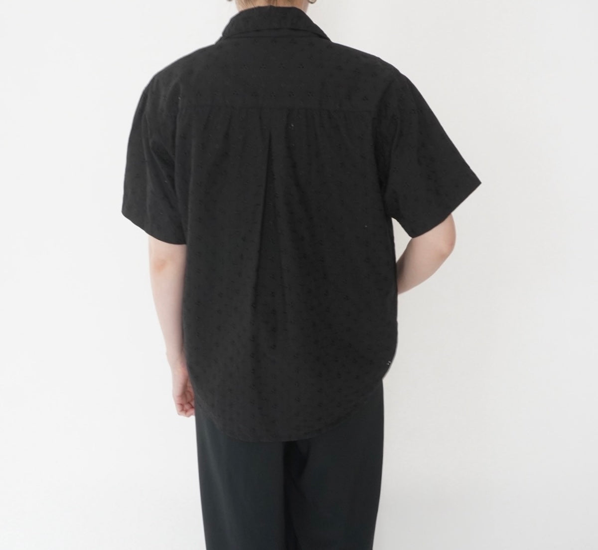 90s Embroidery Cut Lace Design Shirt