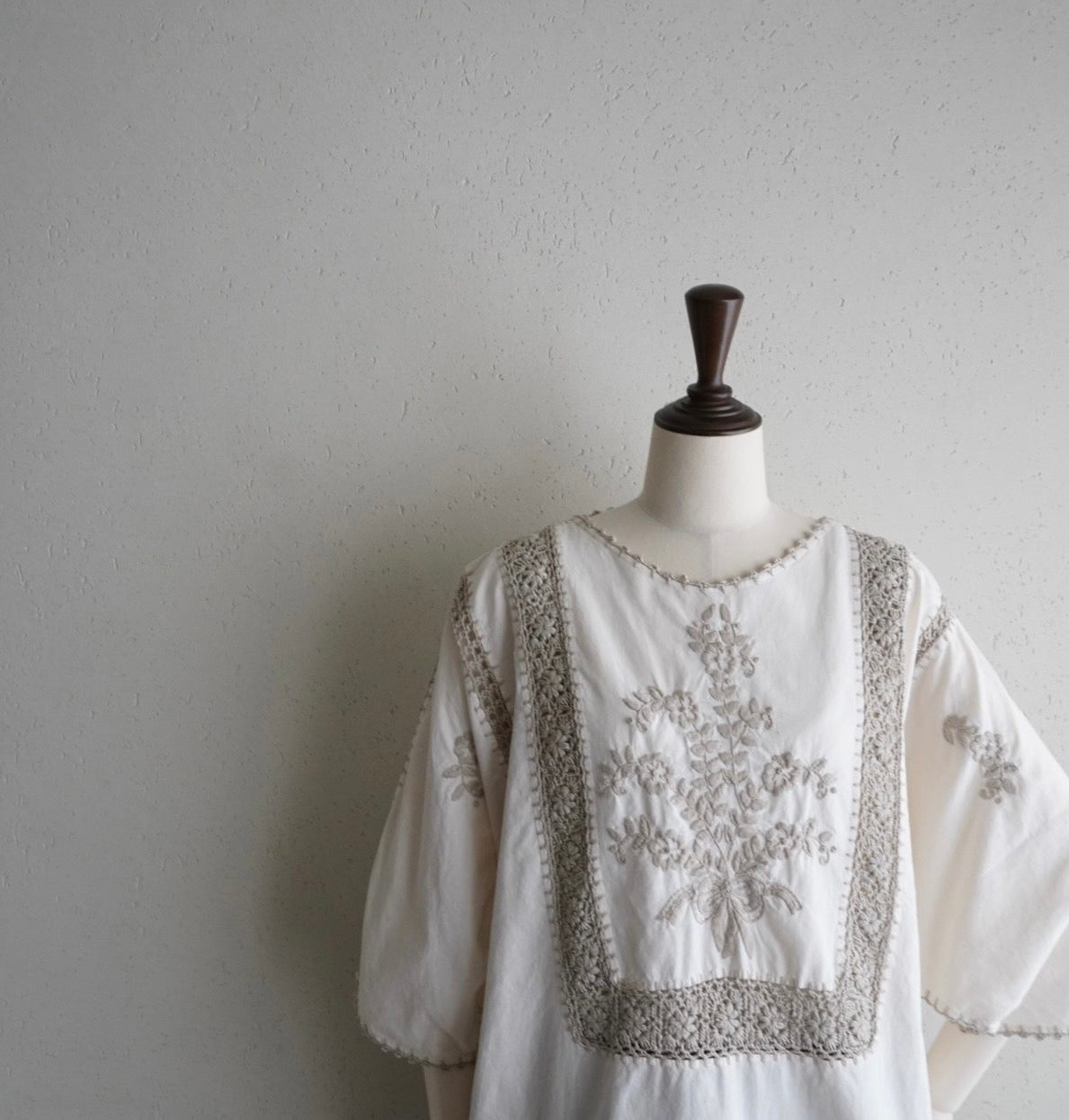 80s Embroidery Tunic