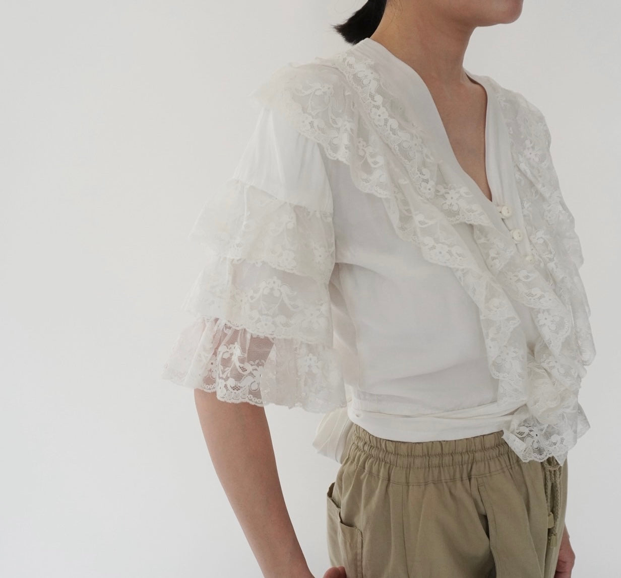 80s Lace Design Blouse
