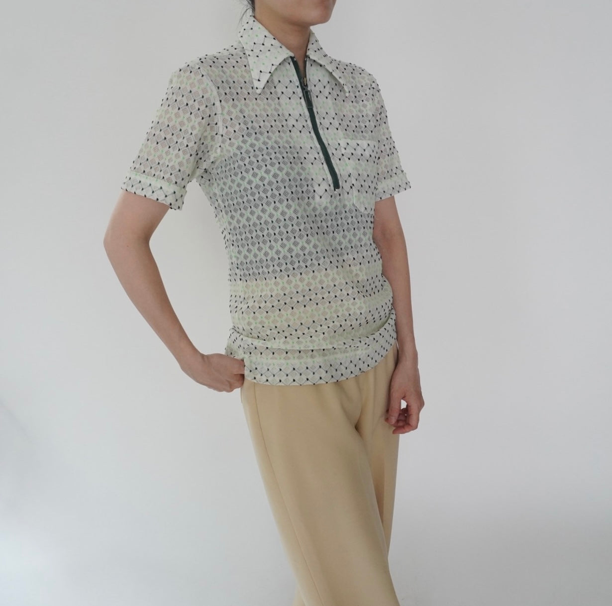 70s Pattern Zip Top