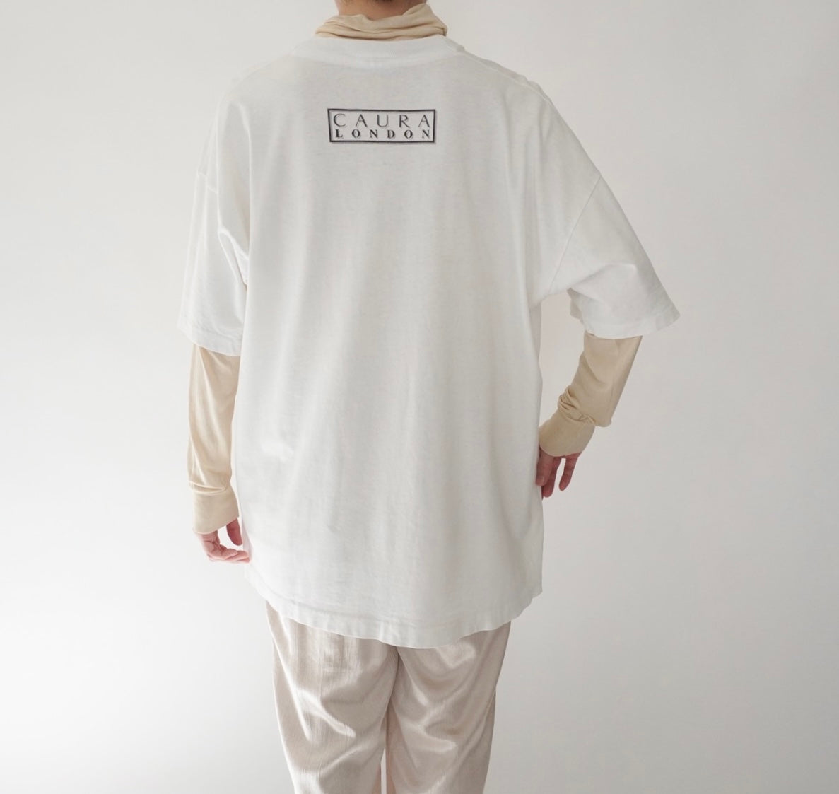 90s "CAURA LONDON" Printed T-shirt