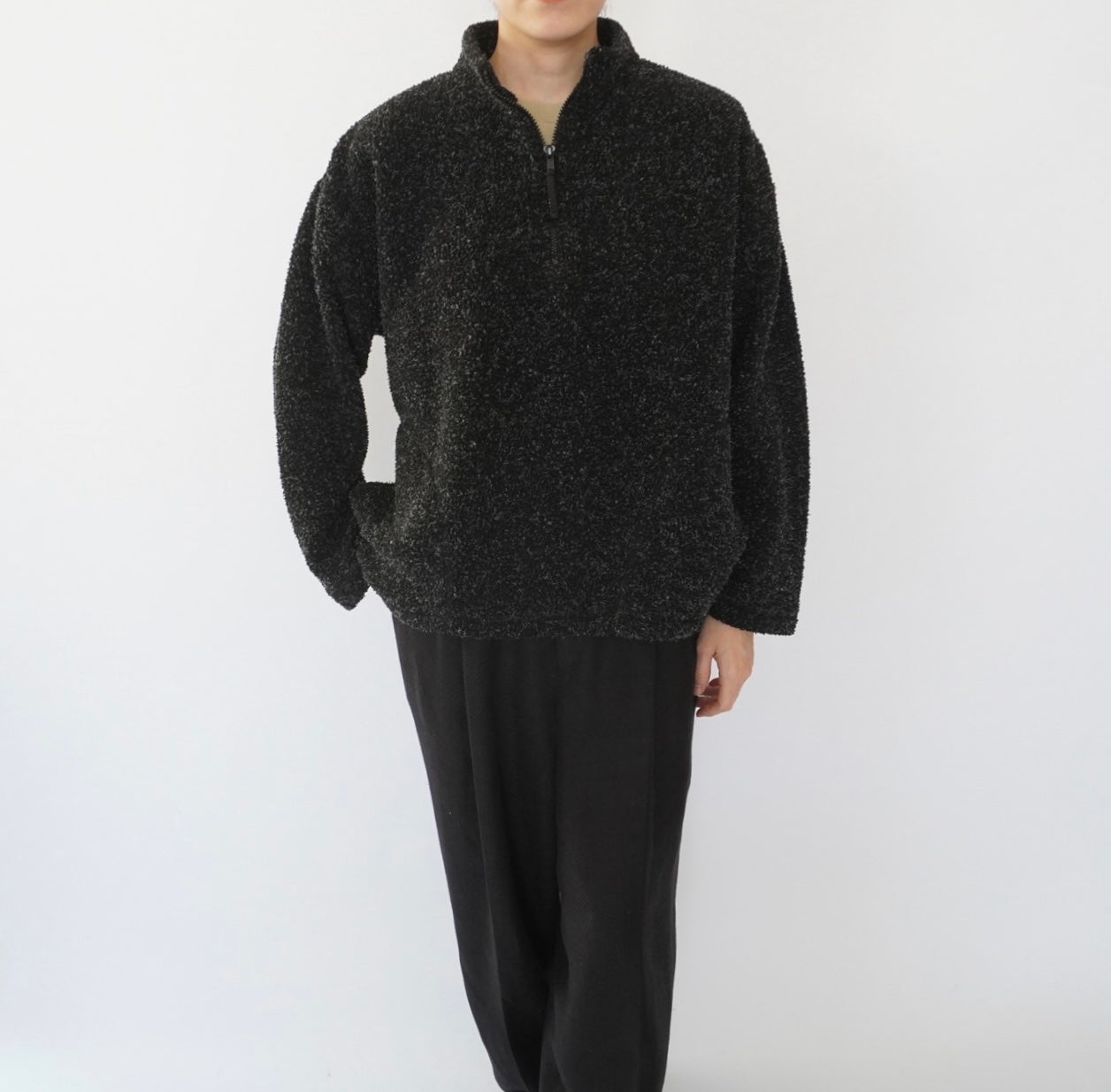 90s Black x White  Fleece Top