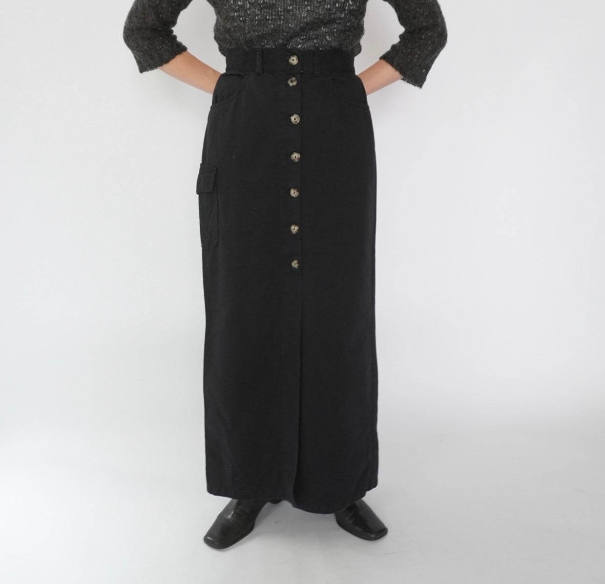 90s EURO Black Skirt