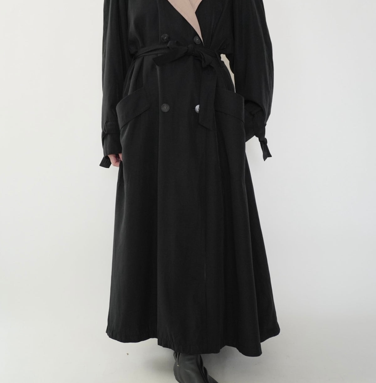90s Black Design Maxi Coat