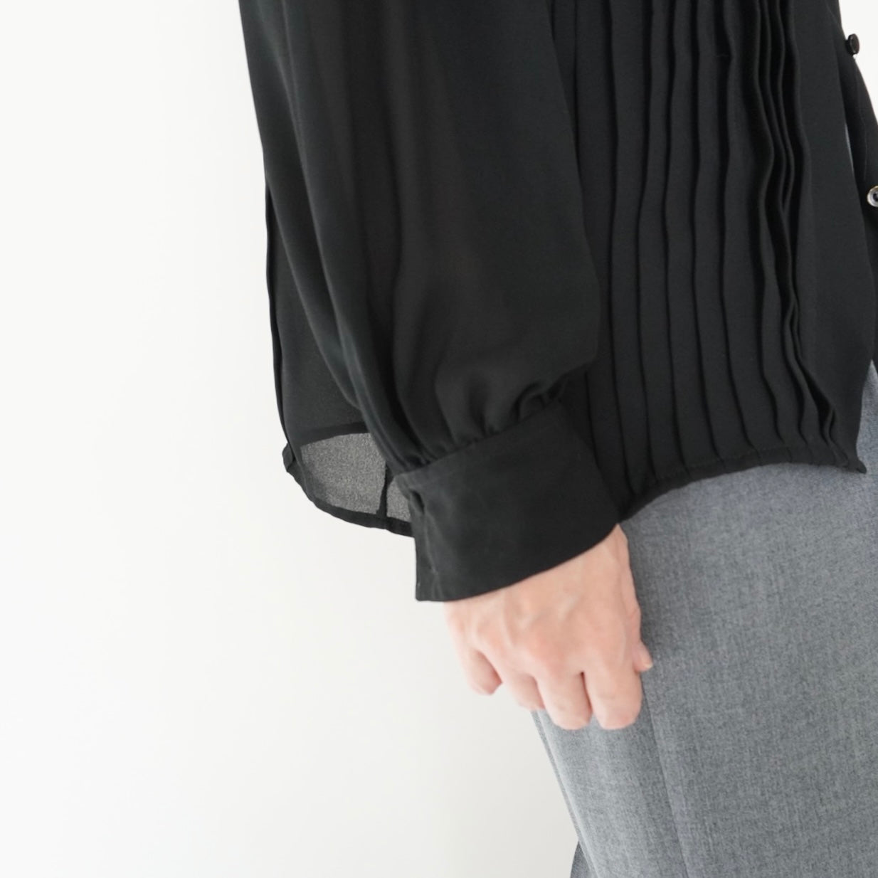 90s Pleated Design Blouse