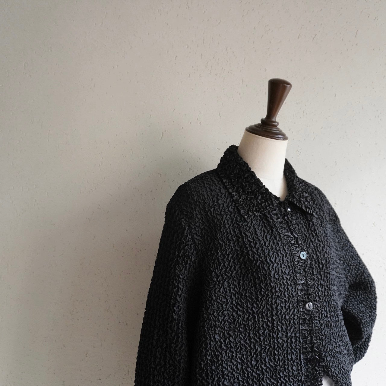 90s Black Shirt