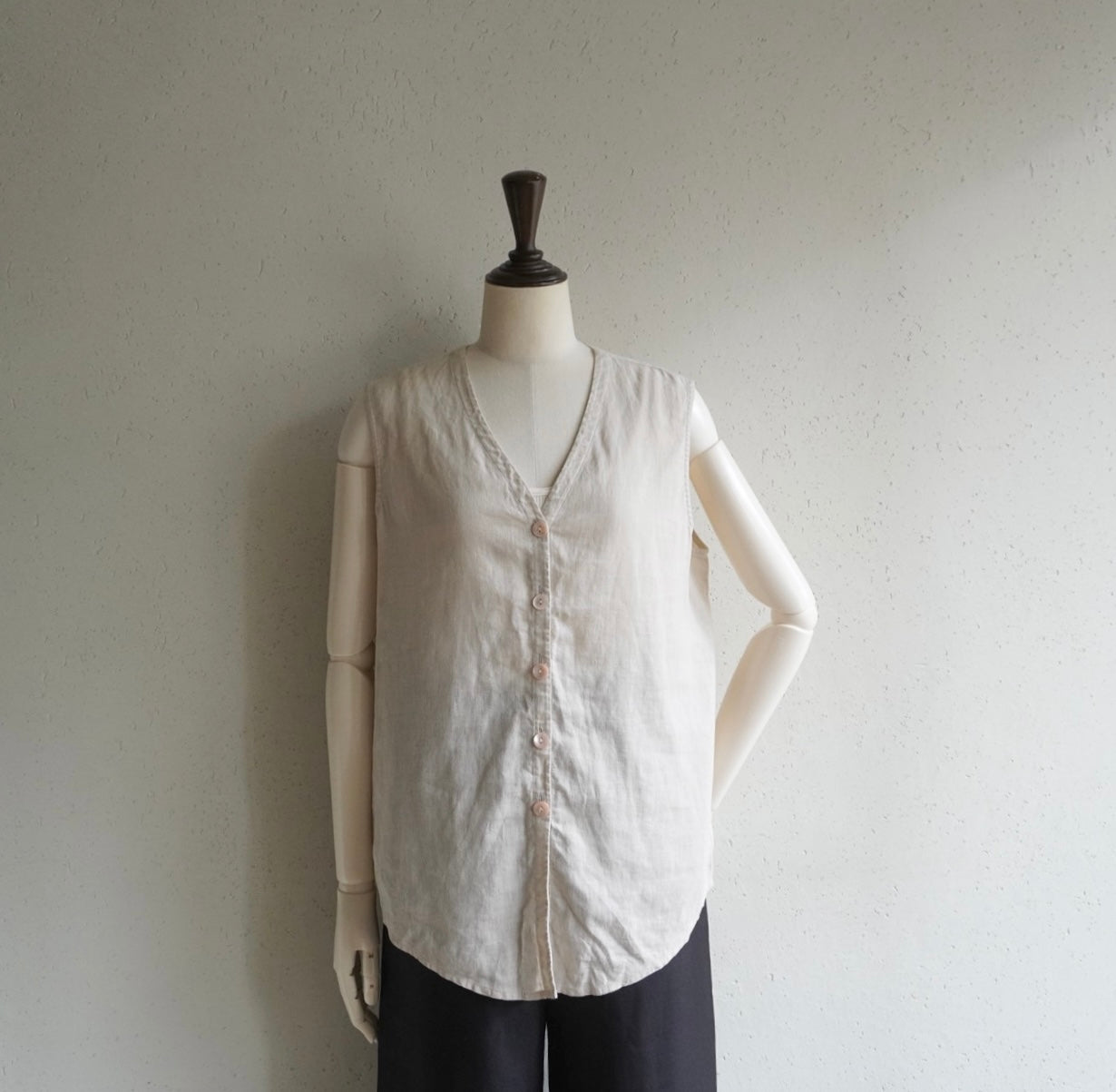 90s "SAKS FIFTH AVENUE" Sleeveless Top
