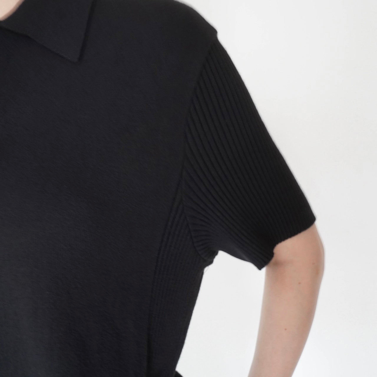 90s  Ribbed Design Top