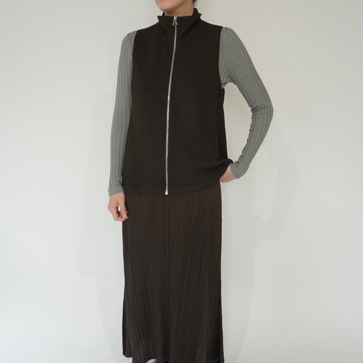 90s EURO Zipped Top、Vest Handloomed in California