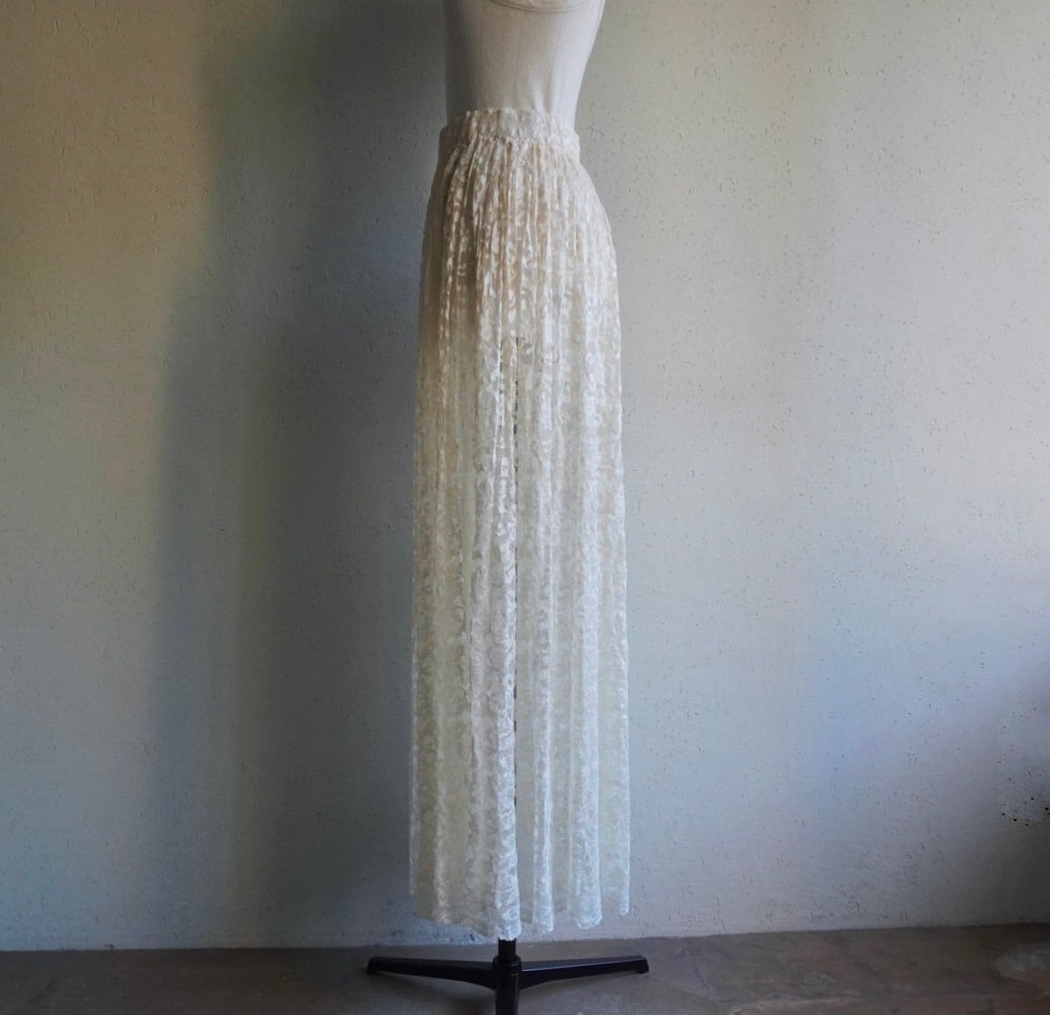 80s Lace Sheer Design Maxi Skirt