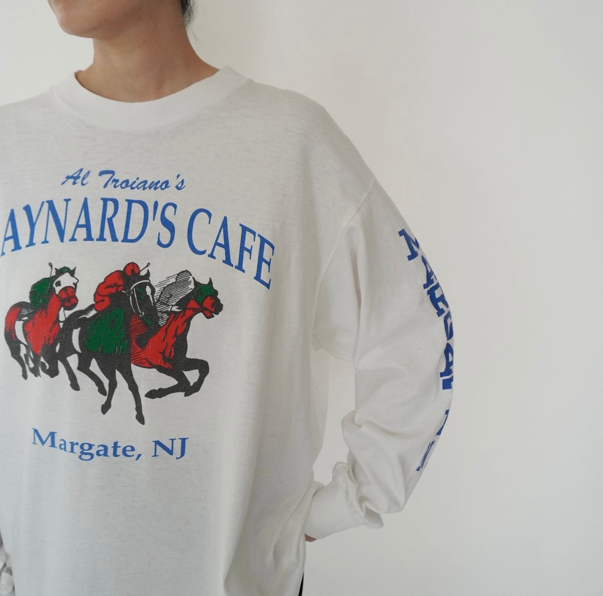 90s Long Sleeves Printed T-shirt Made in USA