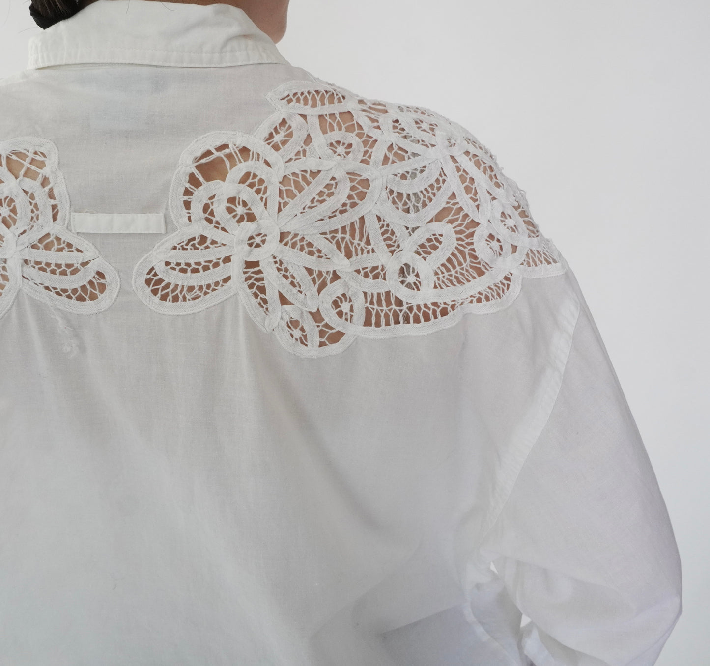 90s Lace Design Shirt