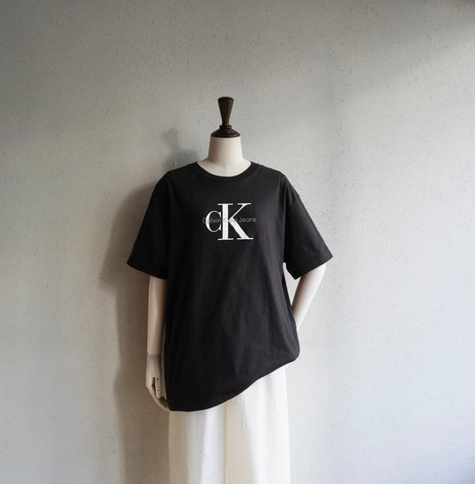 90s "Calvin Klein " Printed T-shirt Made in USA