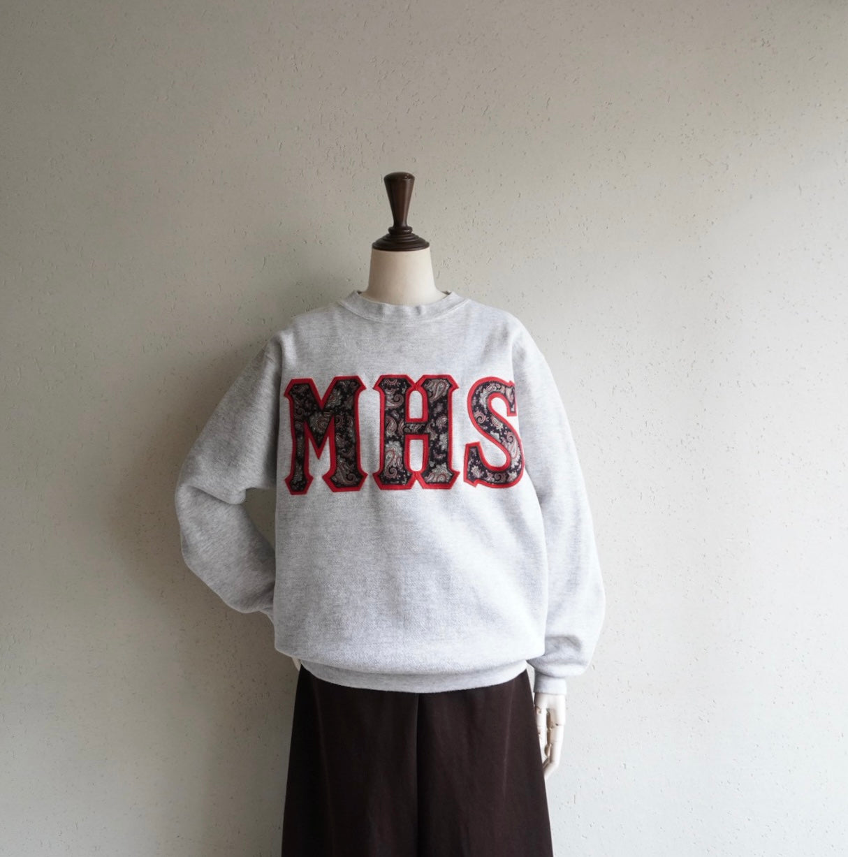 90s Embroidery Sweater Made in USA