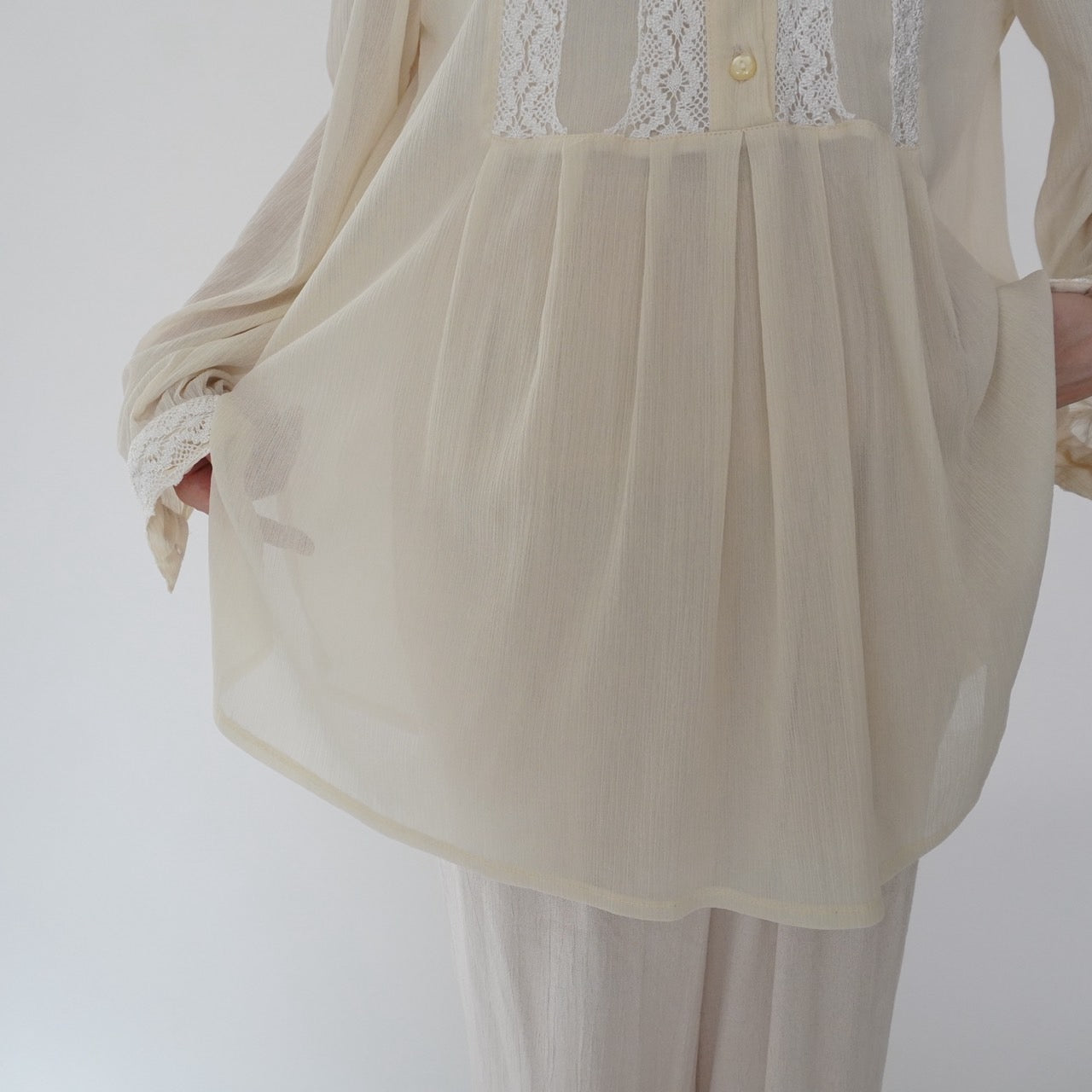 90s EURO Lace Design Tunic