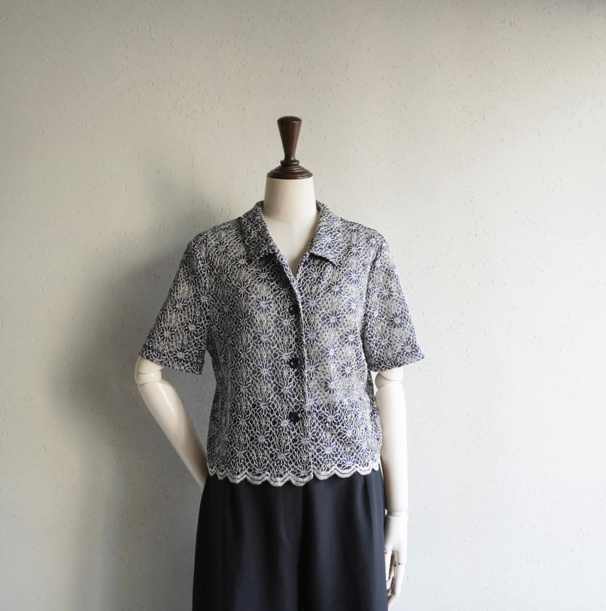 90s Lace Design Mesh  Shirt