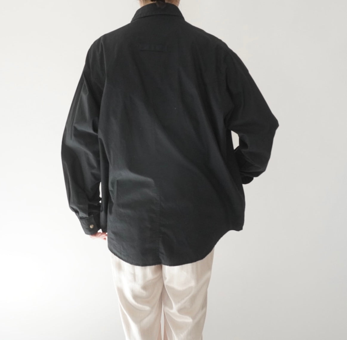 90s Button Design Shirt