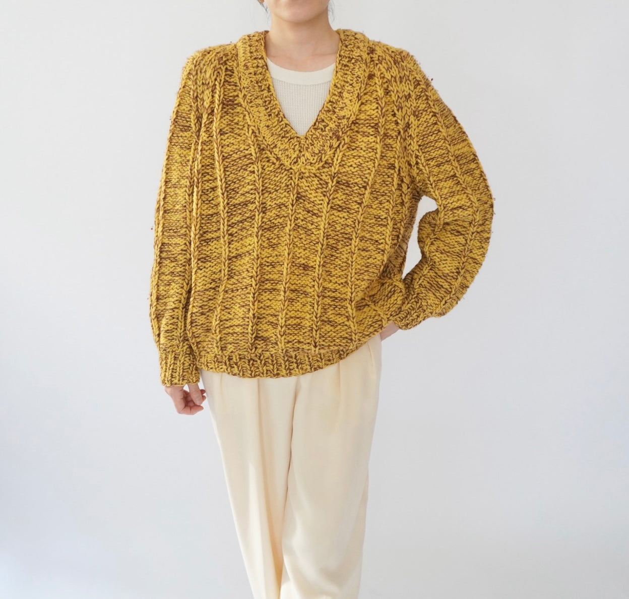 80s V Neck Knit