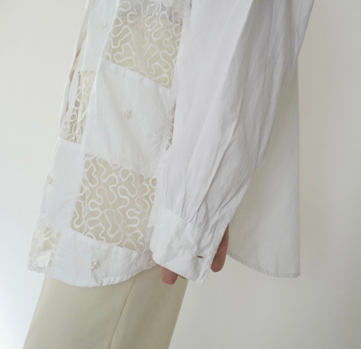 90s Lace Design Shirt