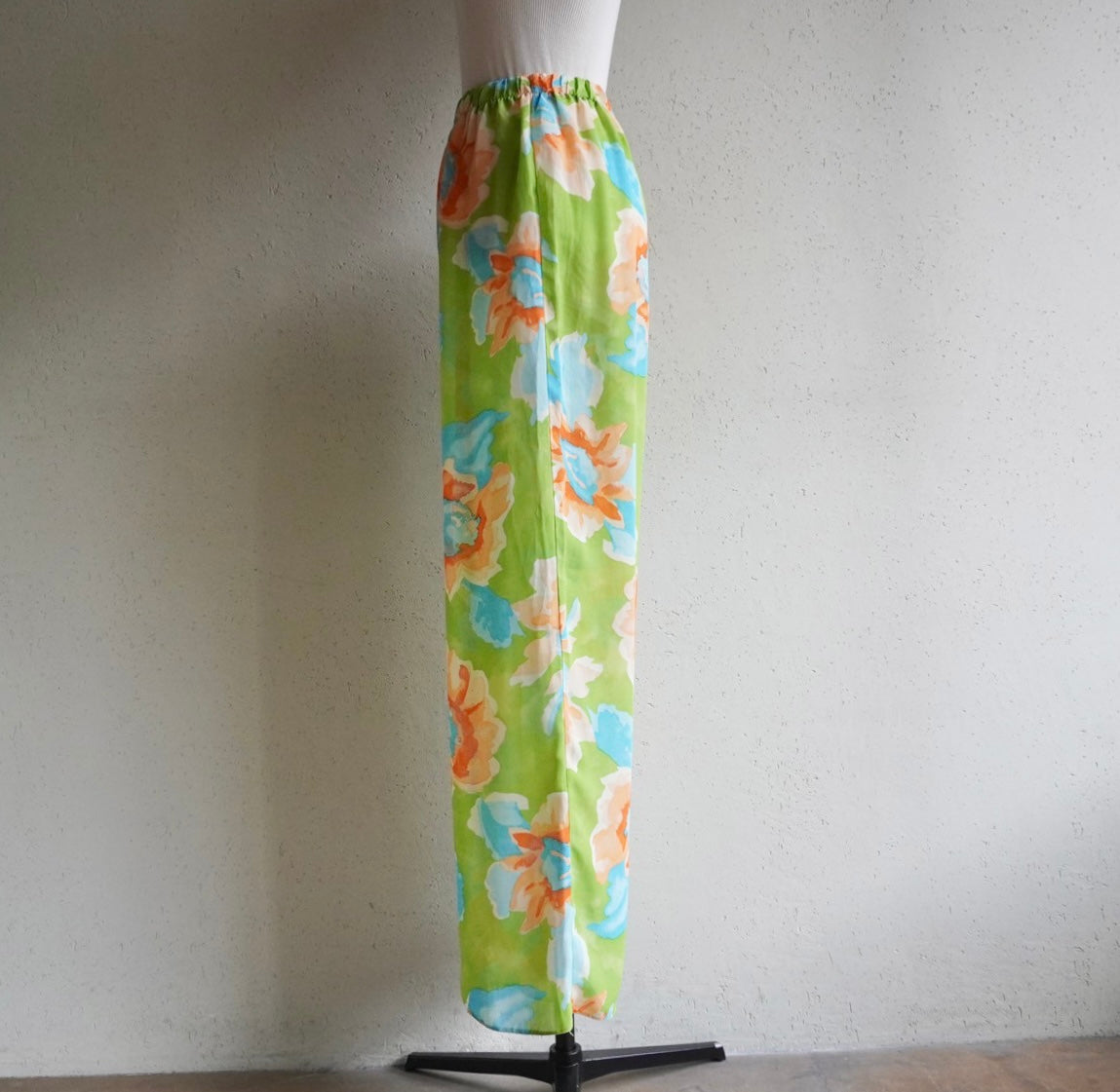 90s EURO Floral Print Pants