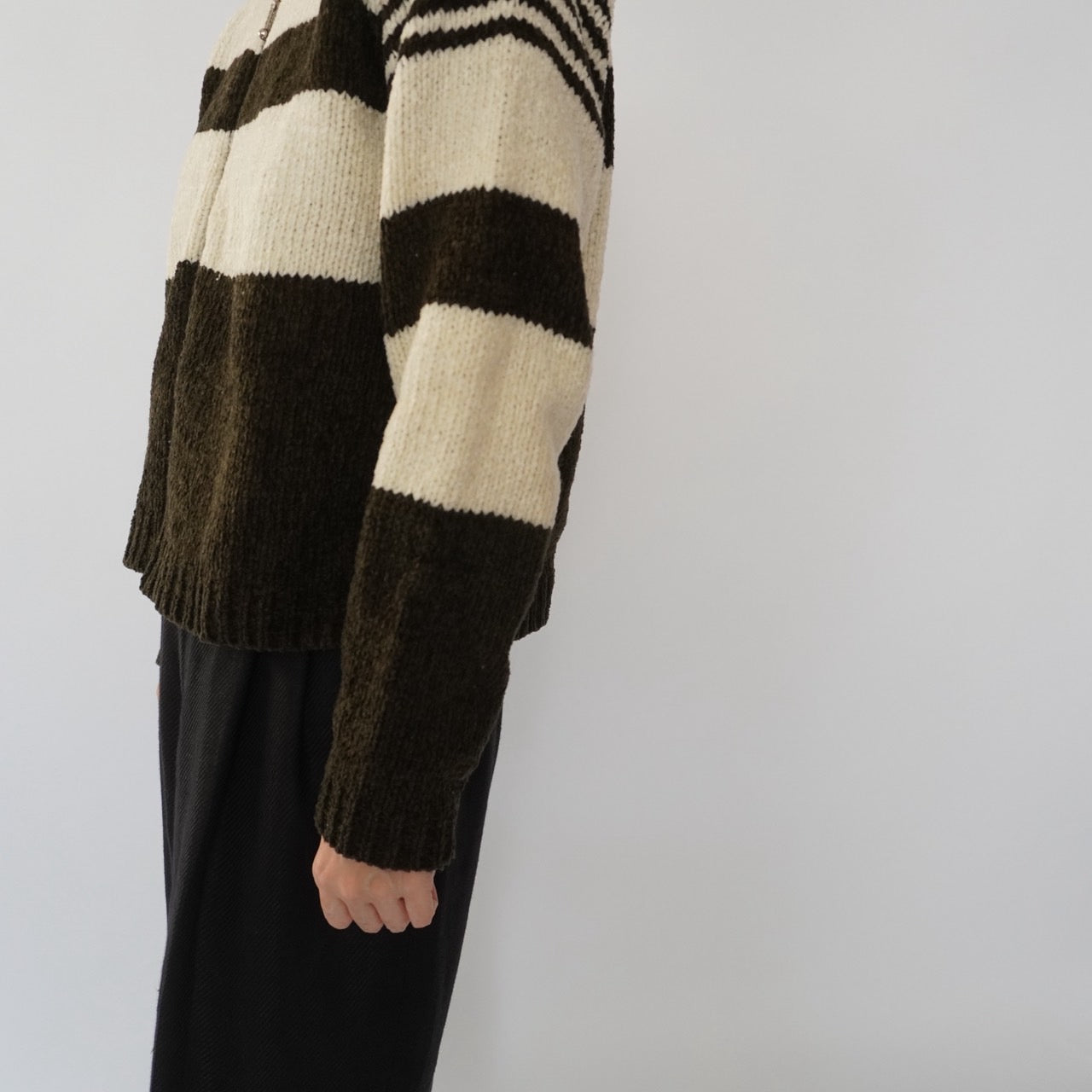 90s EURO Zipped Top